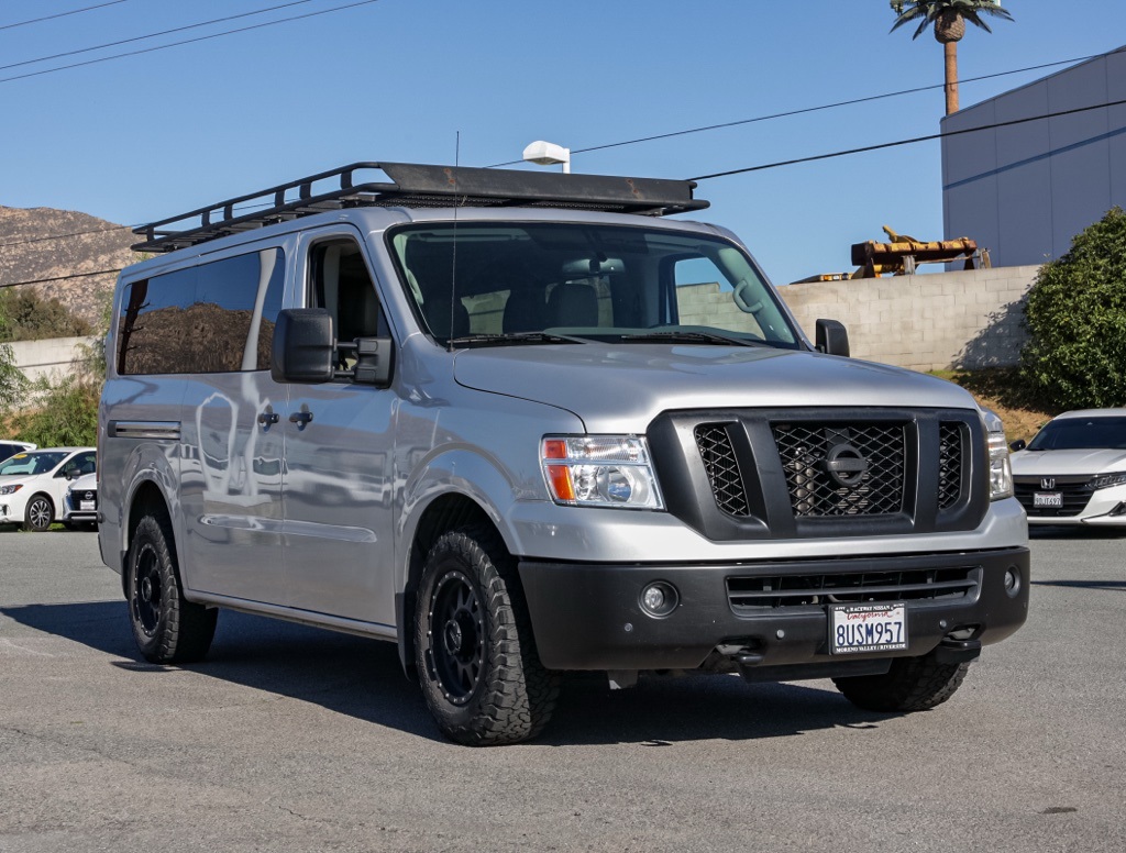 2021 Nissan NV Passenger SL's photo