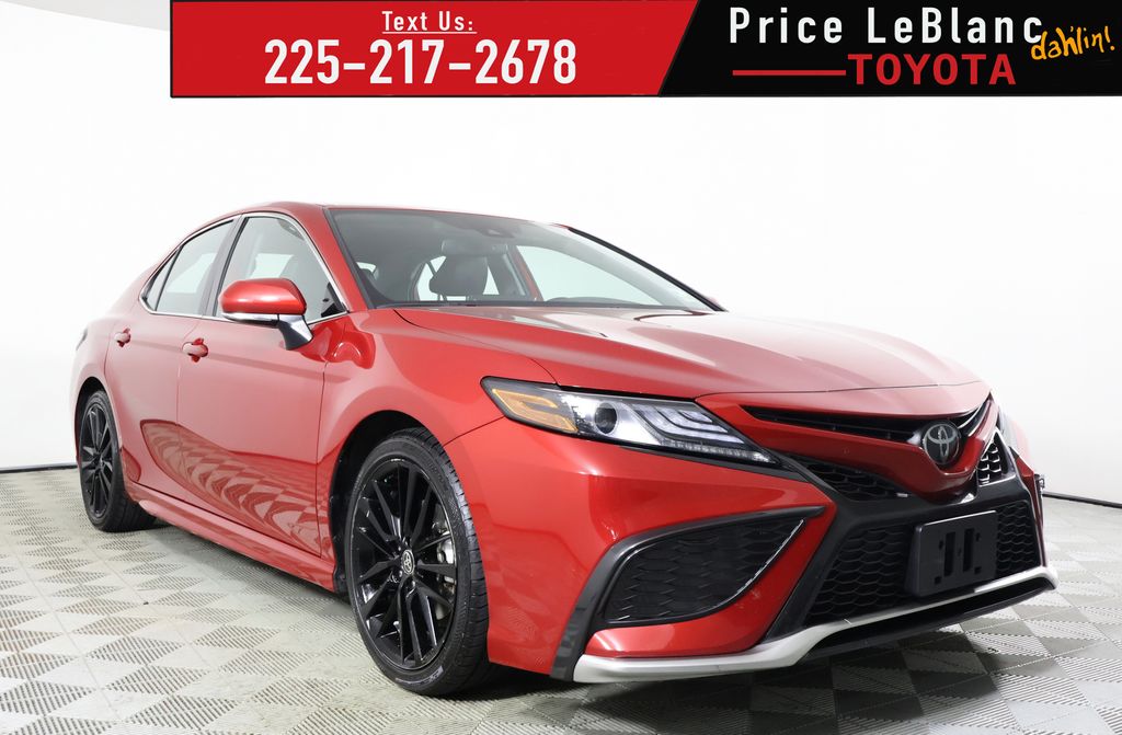 2023 Toyota Camry XSE's photo