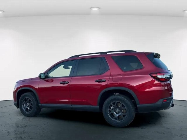 2025 Honda Pilot TrailSport photo 3