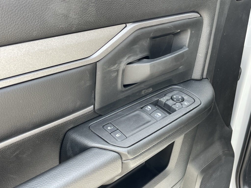 2025 Ram 2500 Tradesman photo 13