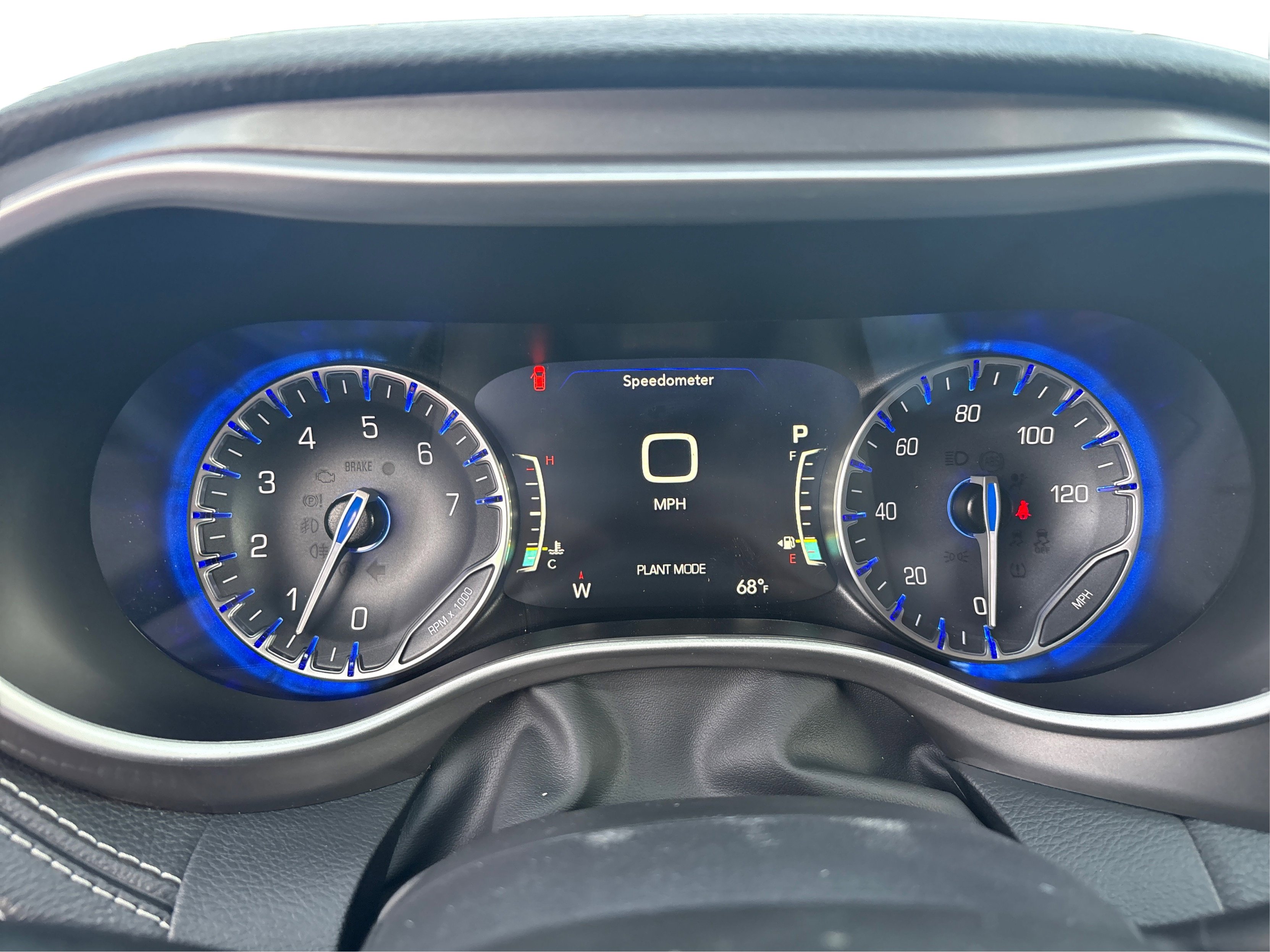 2025 Chrysler Pacifica photo 11