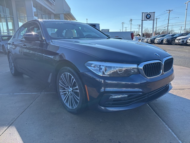 2018 BMW 5 Series 540i's photo