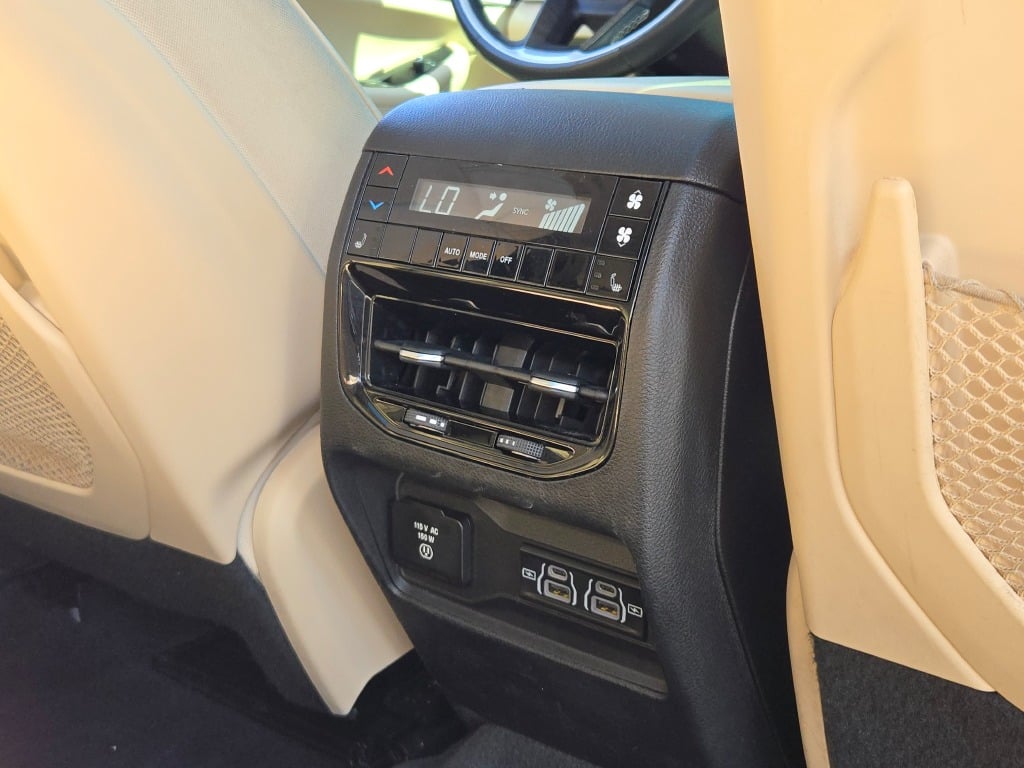 2021 Jeep Grand Cherokee Limited photo 10