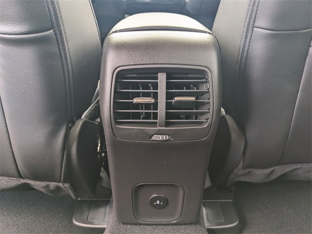 2025 Ford Escape Plug-In Hybrid photo 11