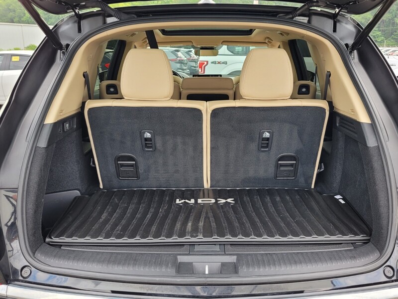 2023 Acura MDX Technology SH-AWD photo 10