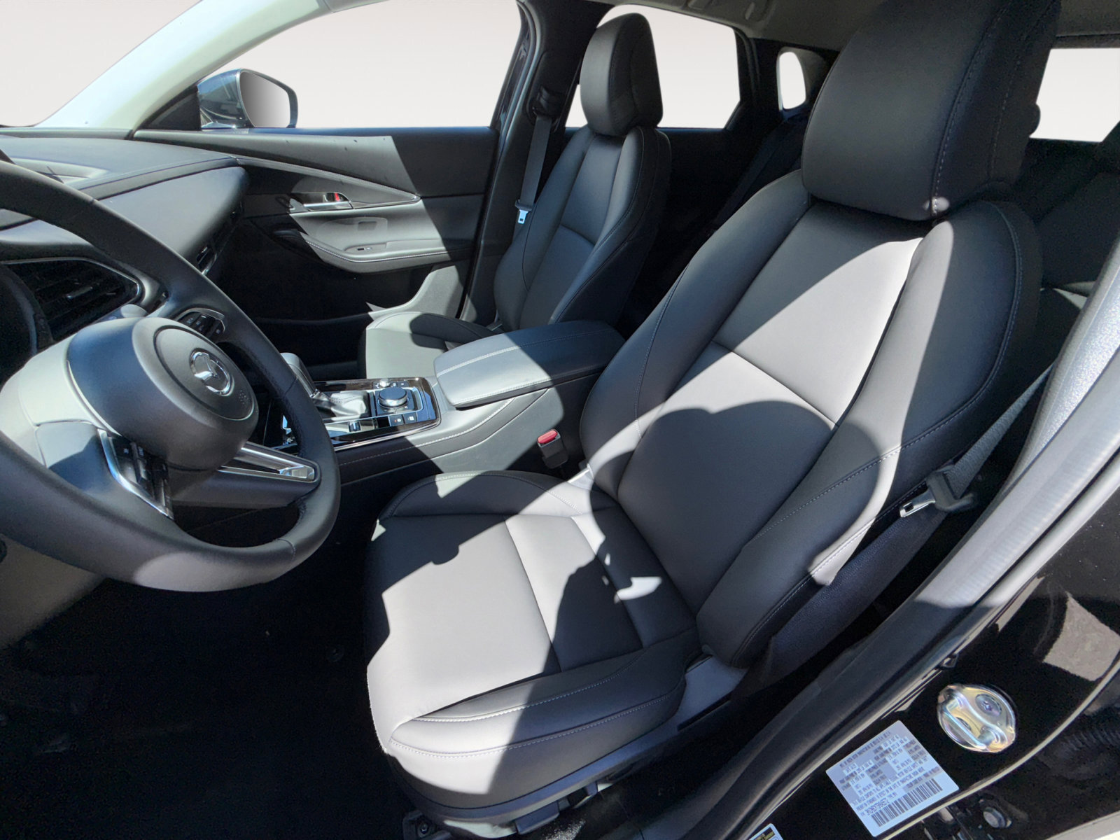 2025 Mazda CX-30 2.5 S Preferred photo 10