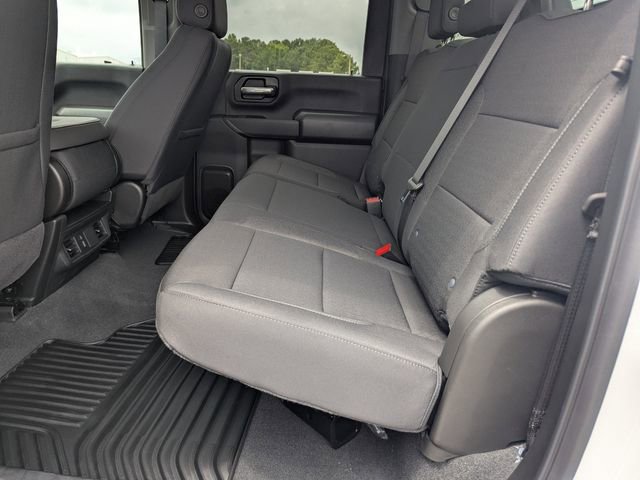 2025 Chevrolet Silverado 2500HD Custom photo 11