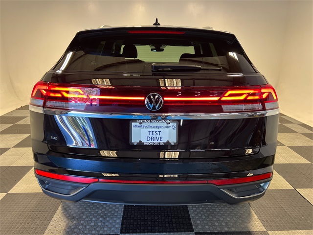 2026 Volkswagen Atlas Cross Sport SE photo 4