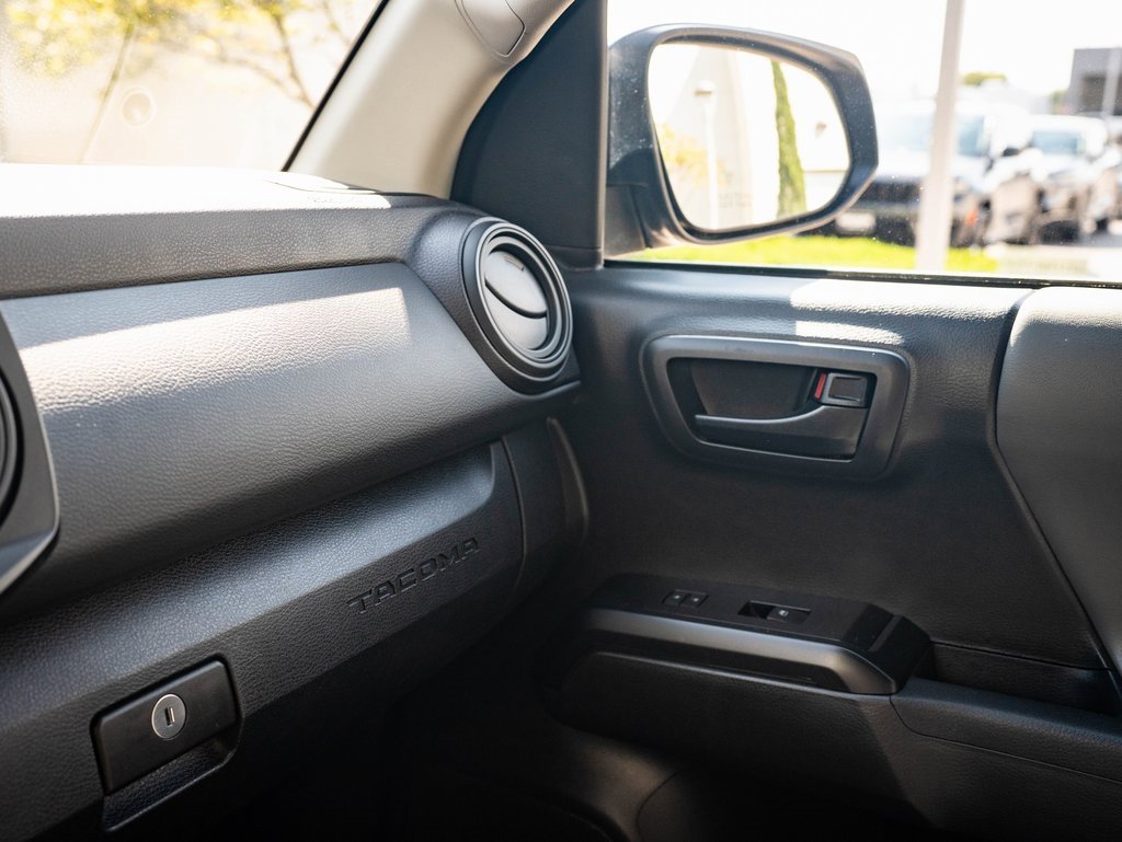 2022 Toyota Tacoma SR photo 29