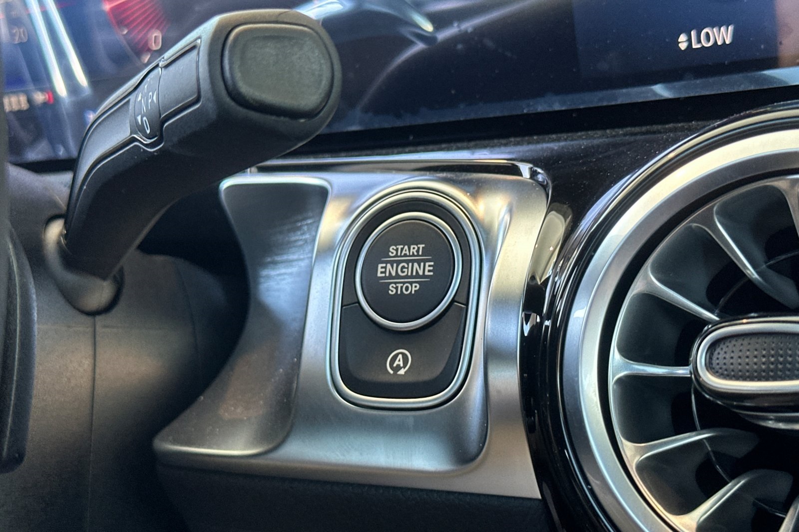 2025 Mercedes Benz GLB 250 4MATIC photo 20