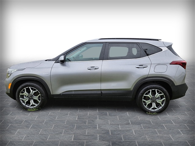 2022 Kia Seltos EX photo 2