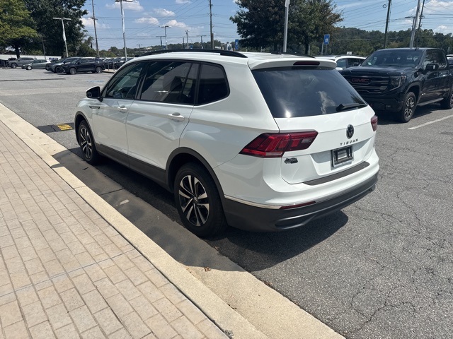 2023 Volkswagen Tiguan S photo 3