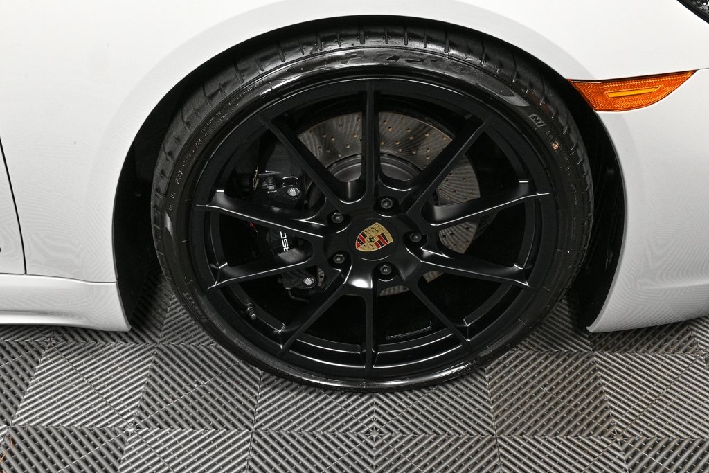 2025 Porsche Cayman GTS 4.0 photo 34