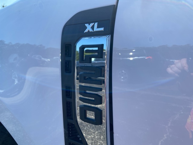 2025 Ford F-250 XL photo 18