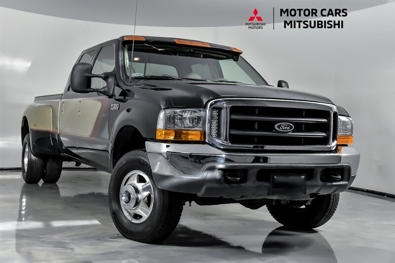 2000 Ford F-350 Super Duty LARIAT's photo