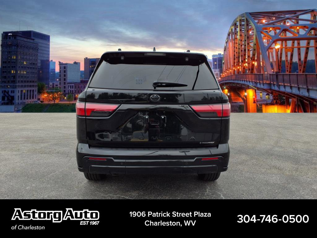 2025 Toyota Sequoia Platinum photo 3