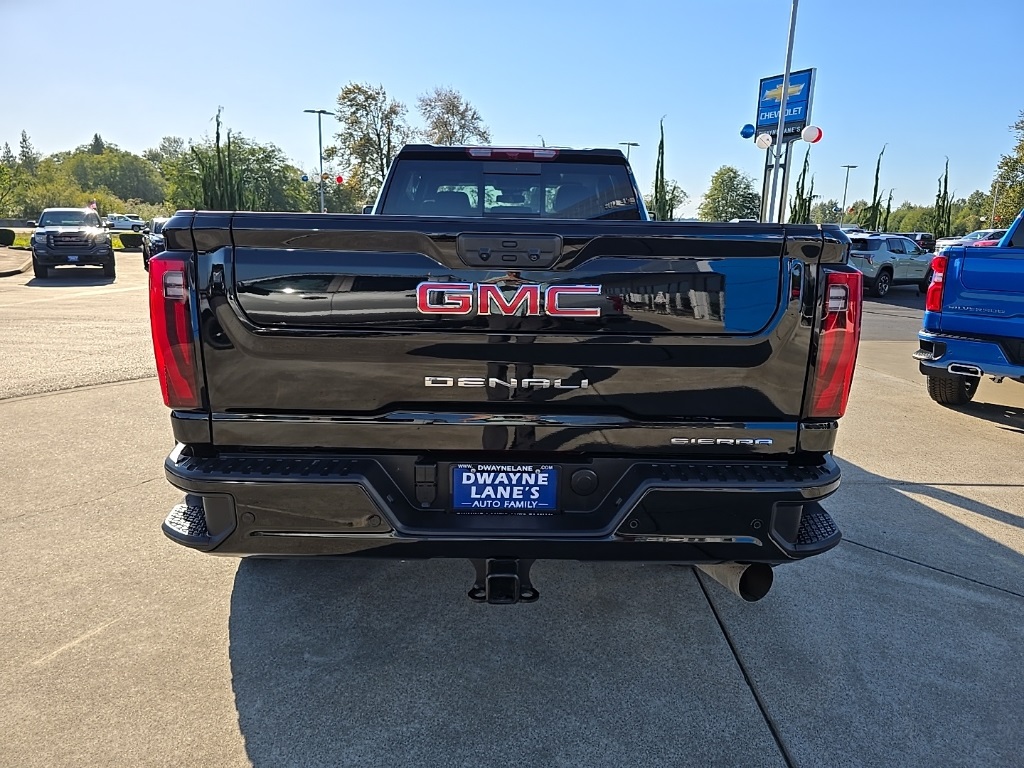 2025 Gmc Sierra HD Denali photo 2