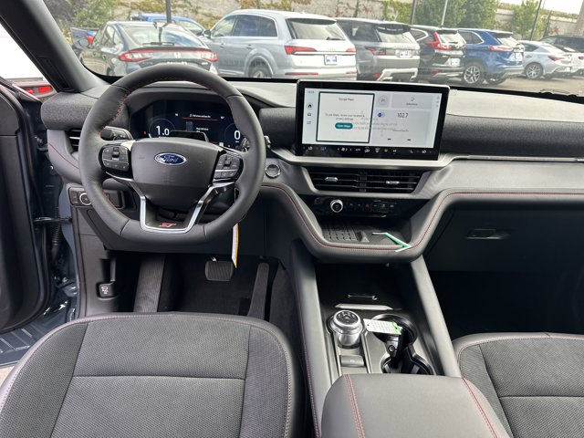 2025 Ford Explorer ST photo 14