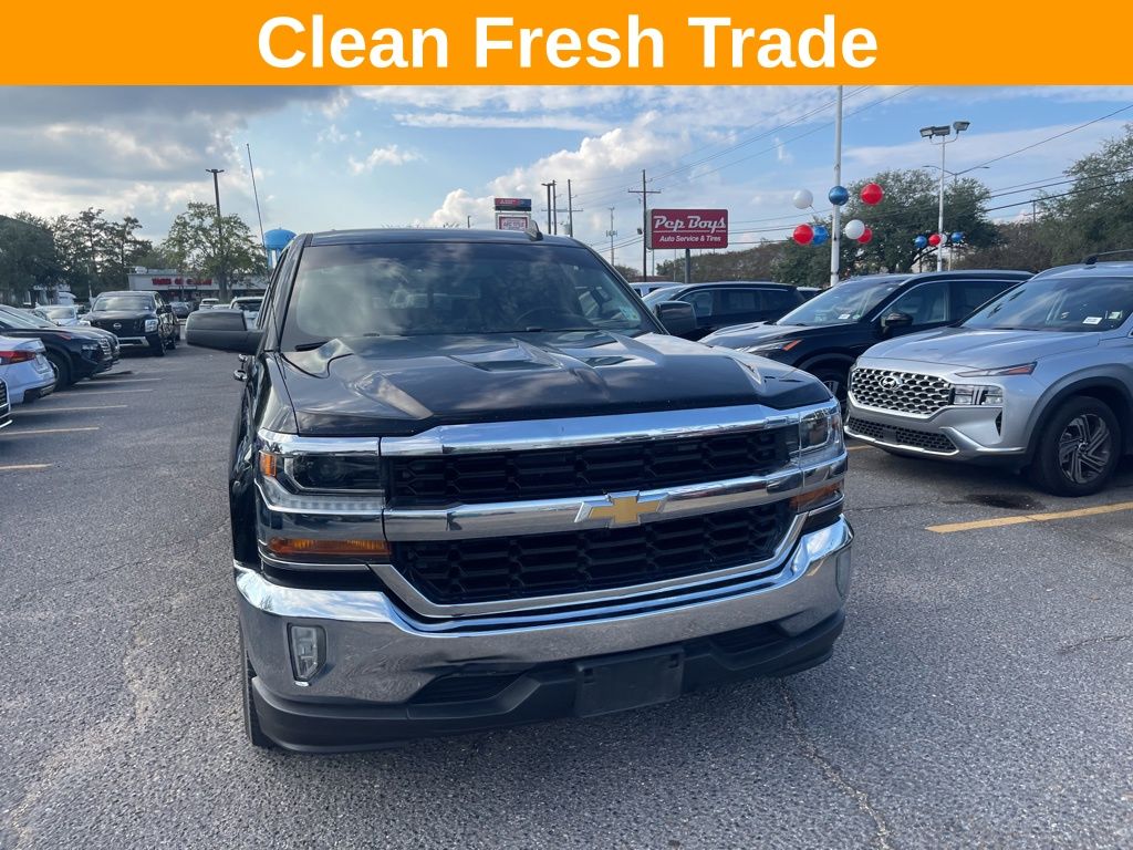 2018 Chevrolet Silverado 1500 LT photo 4