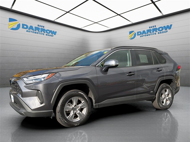 2024 Toyota RAV4 XLE's photo