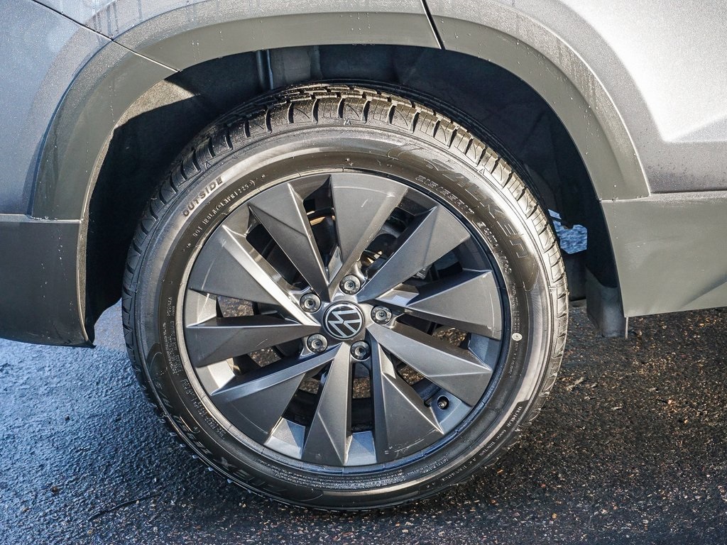 2023 Volkswagen Taos S photo 4