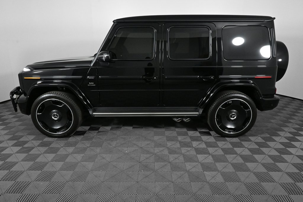 2025 Mercedes Benz G 63 AMG photo 3