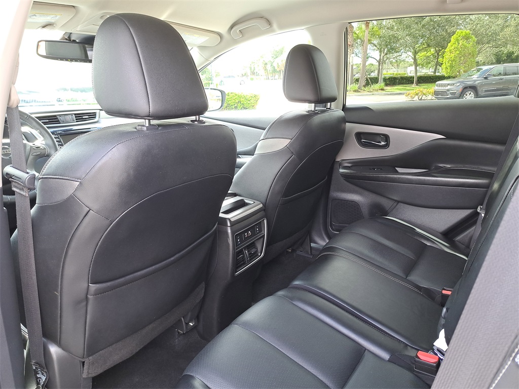 2020 Nissan Murano SL photo 10