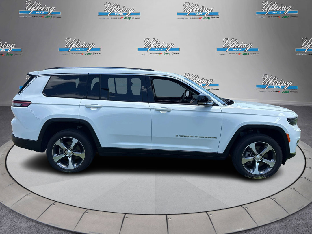 2023 Jeep Grand Cherokee Limited photo 2