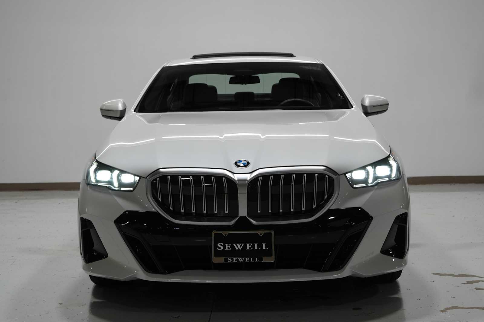 2025 Bmw 530i photo 2