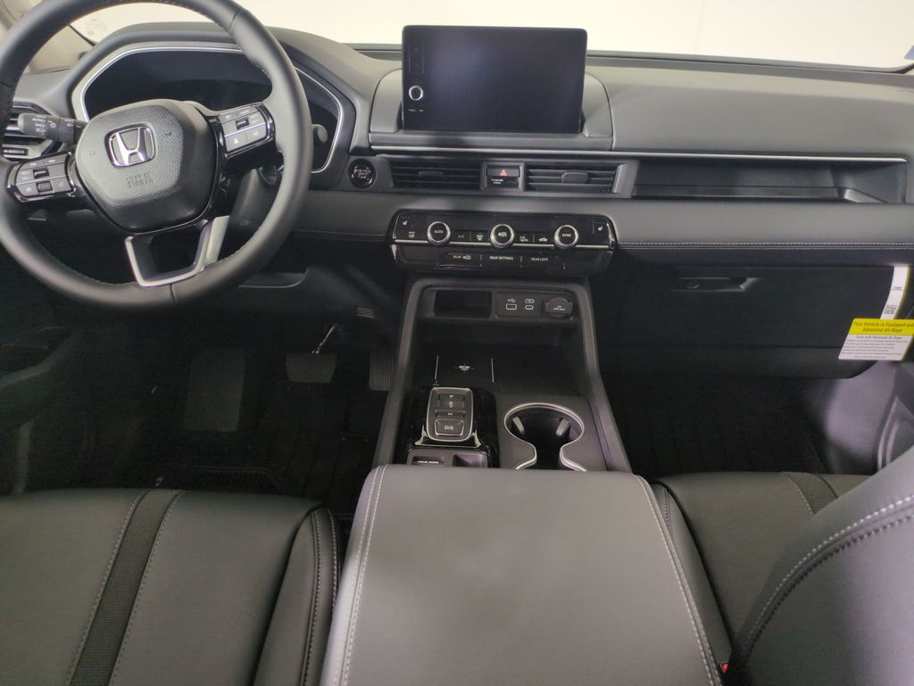 2025 Honda Pilot Touring photo 16