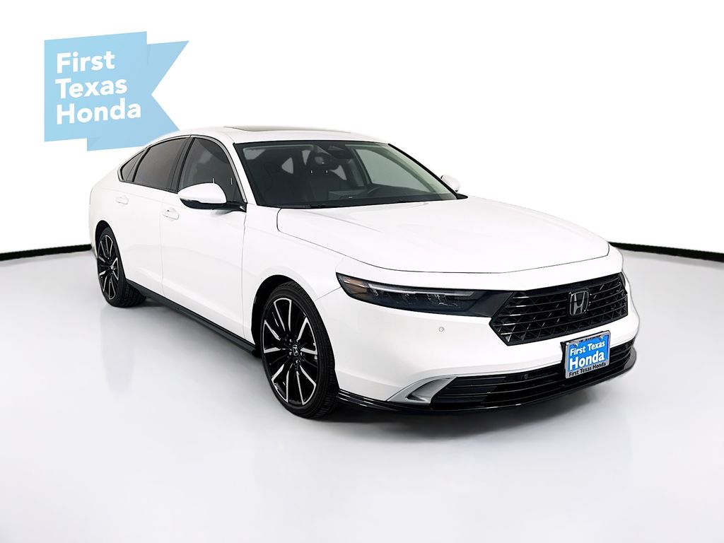 2025 Honda Accord Hybrid Touring's photo