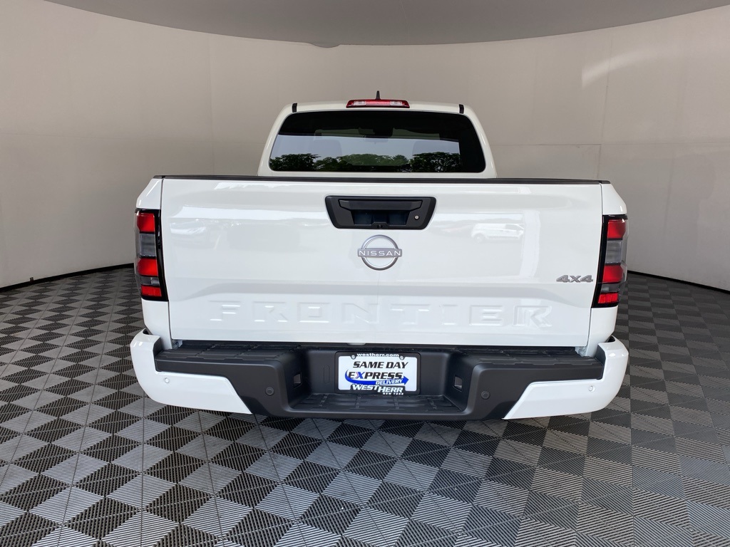 2025 Nissan Frontier SV photo 4