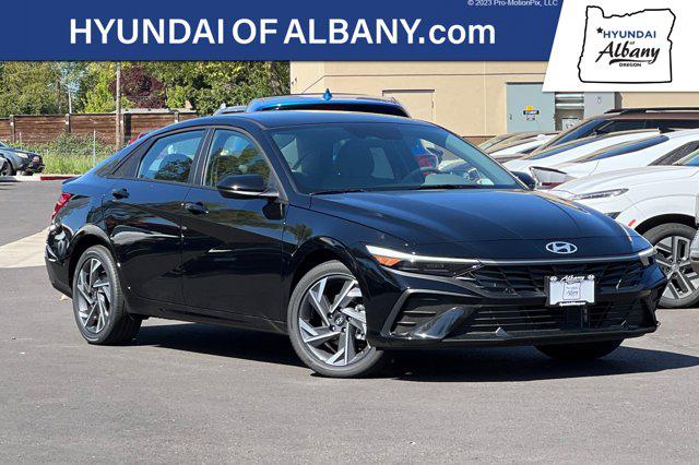 2025 Hyundai Elantra Blue