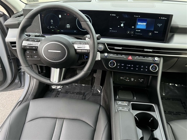 2025 Hyundai Sonata Hybrid Limited photo 2