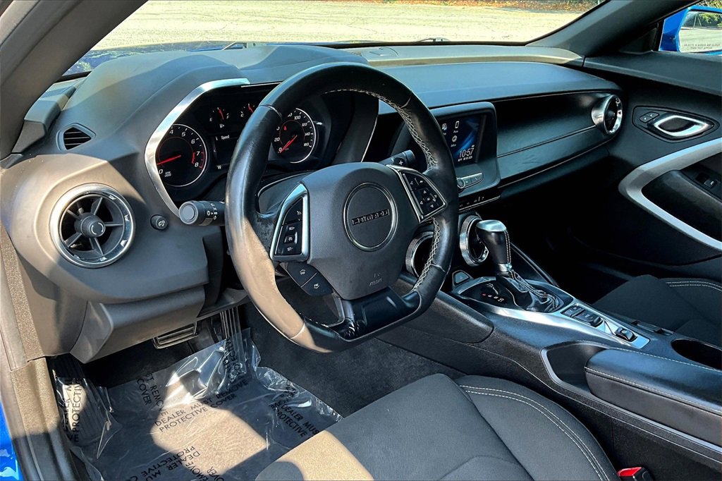 2018 Chevrolet Camaro 1LT photo 15