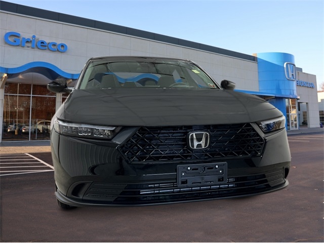 2025 Honda Accord LX photo 8