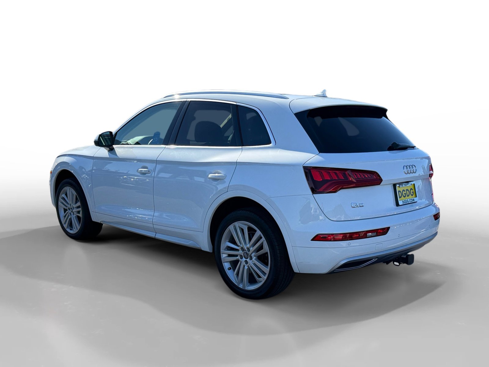 2019 Audi Q5 2.0T Premium Plus photo 2