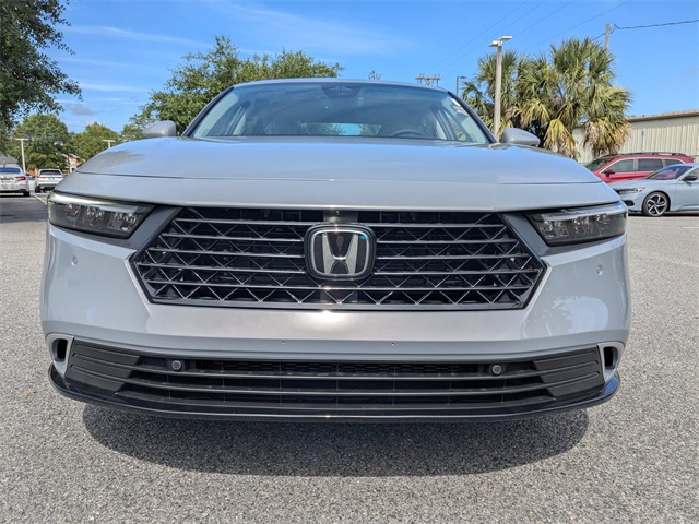 2025 Honda Accord Hybrid Touring photo 9