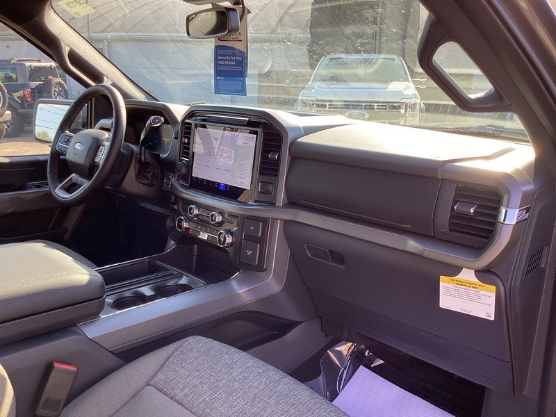 2025 Ford F-150 XLT photo 20