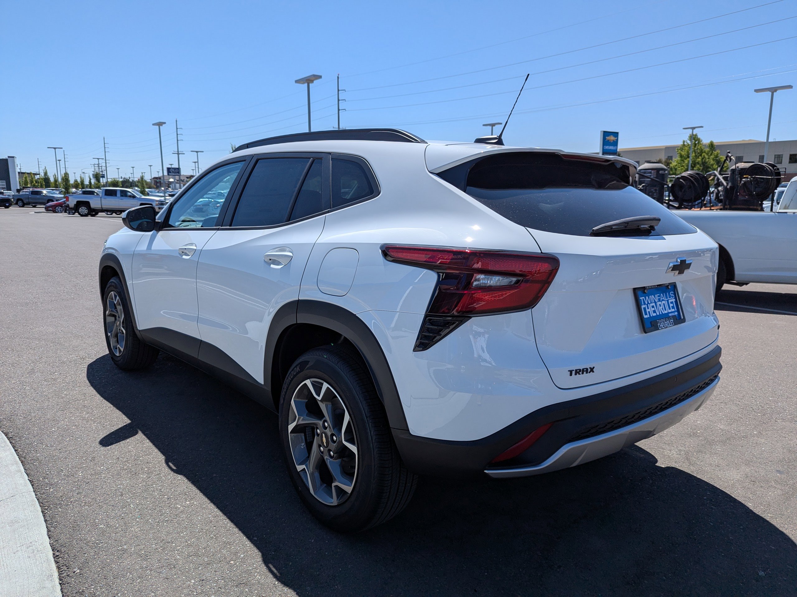 2025 Chevrolet Trax LT photo 29