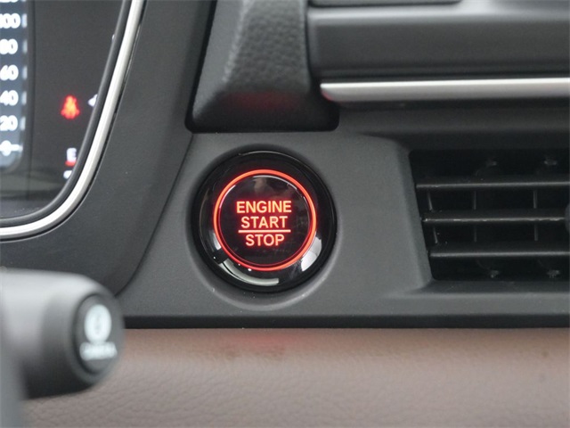 2025 Honda Pilot Elite photo 2