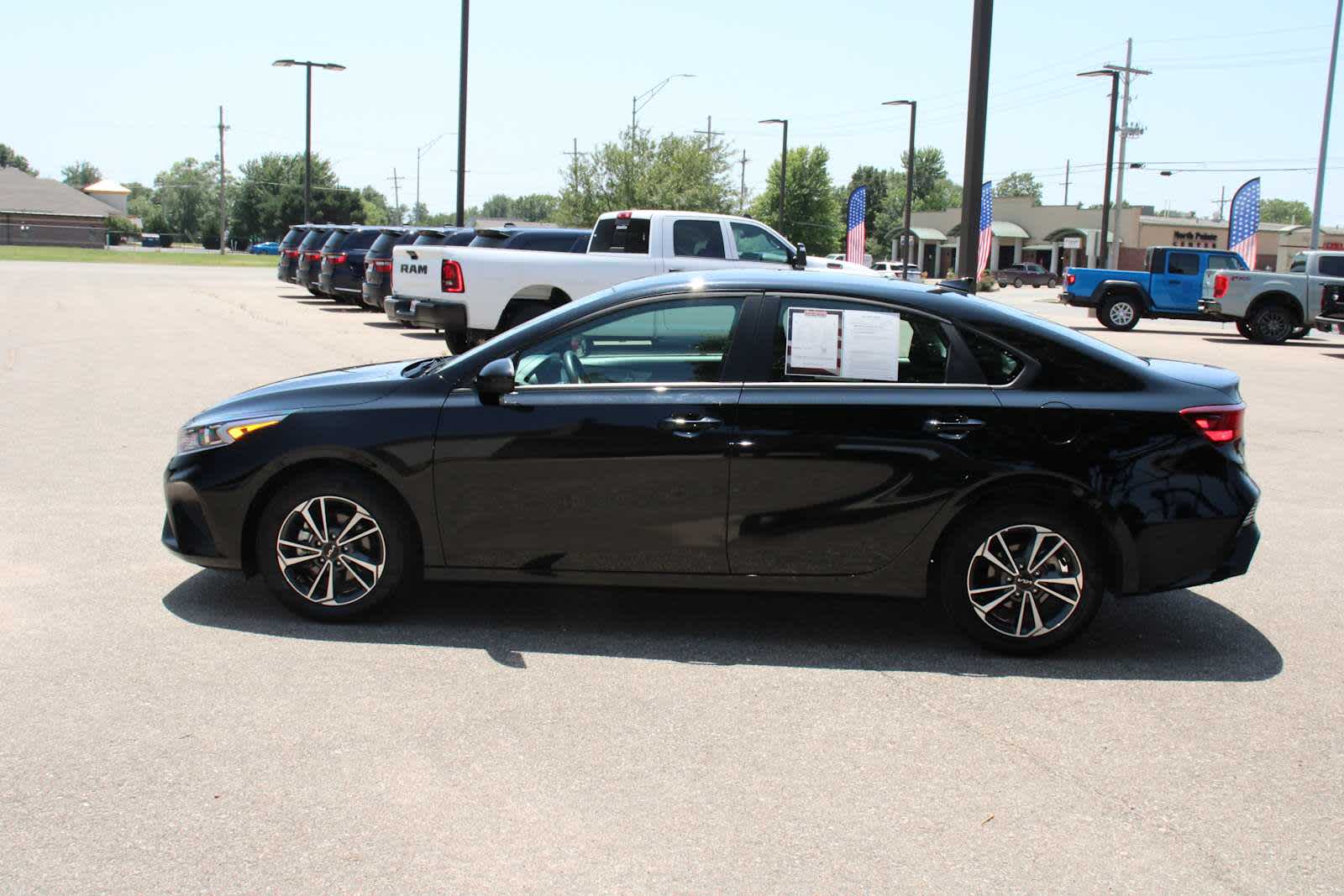 2024 Kia Forte LXS photo 6