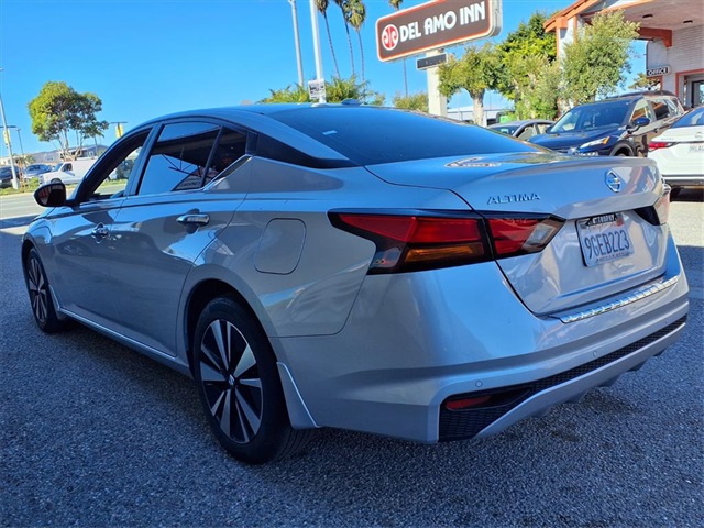 2022 Nissan Altima 2.5 SV photo 3