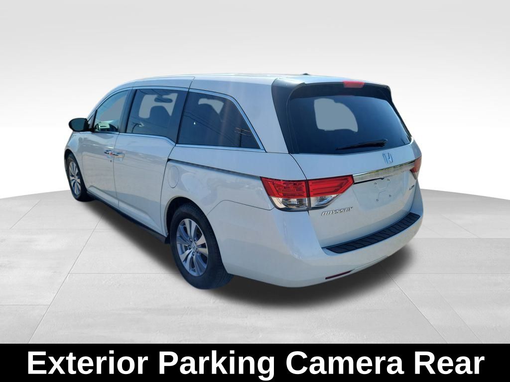 2016 Honda Odyssey SE photo 4