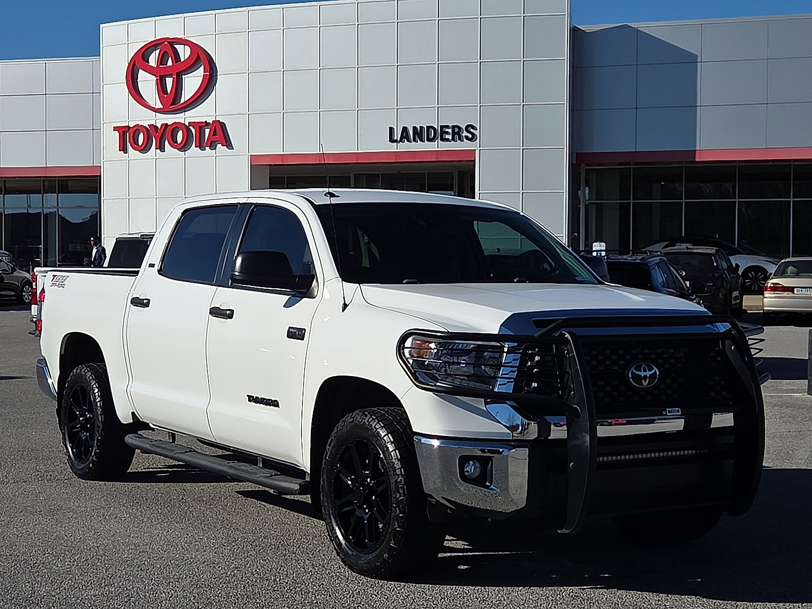 2019 Toyota Tundra SR5's photo