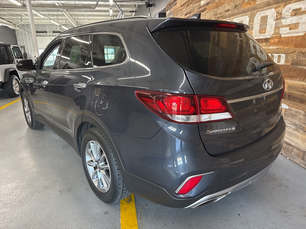 2017 Hyundai Santa Fe SE photo 9