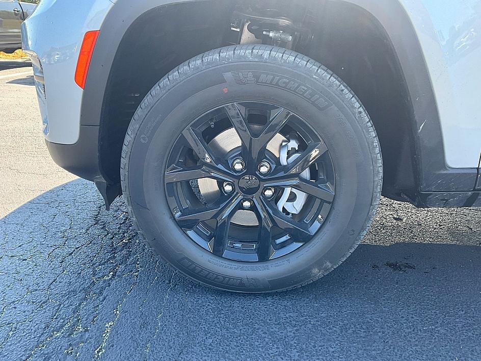 2025 Jeep Grand Cherokee Altitude X photo 11