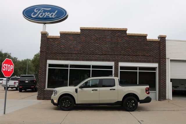 2025 Ford Maverick XLT's photo