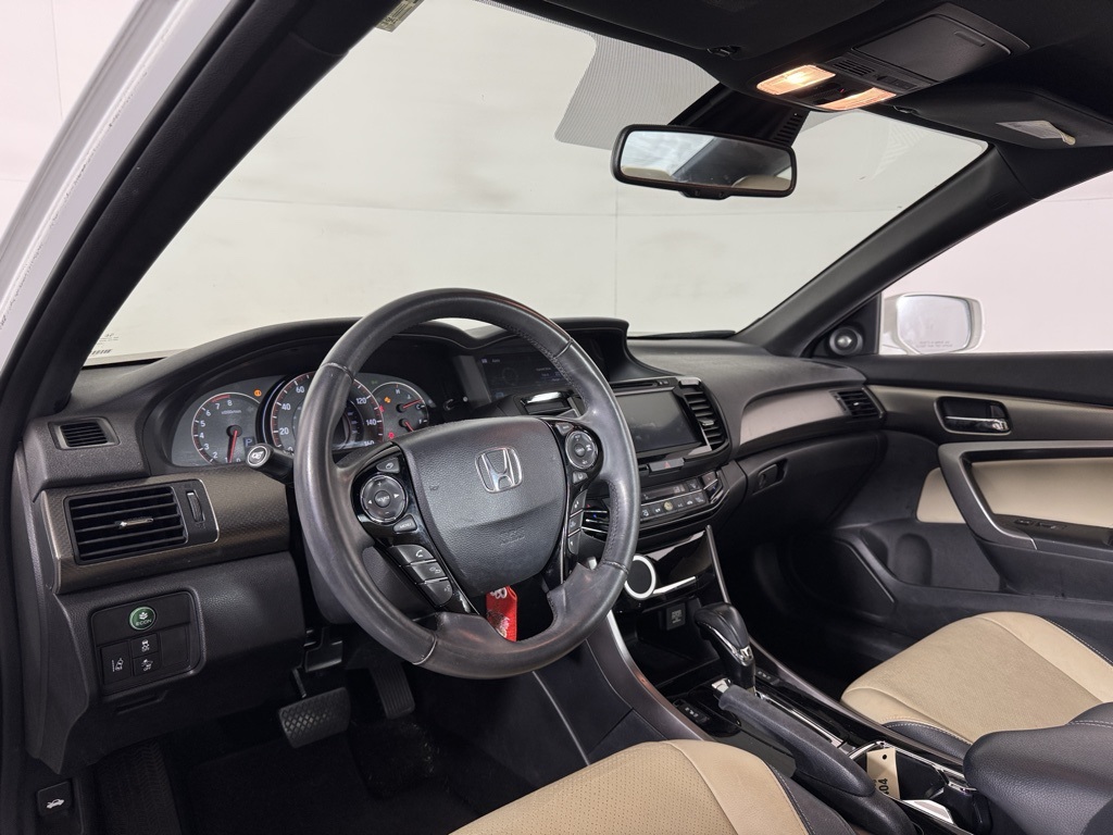 2017 Honda Accord EX-L photo 5