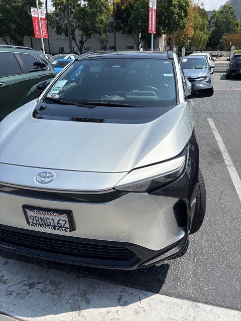 2024 Toyota bZ4X XLE's photo